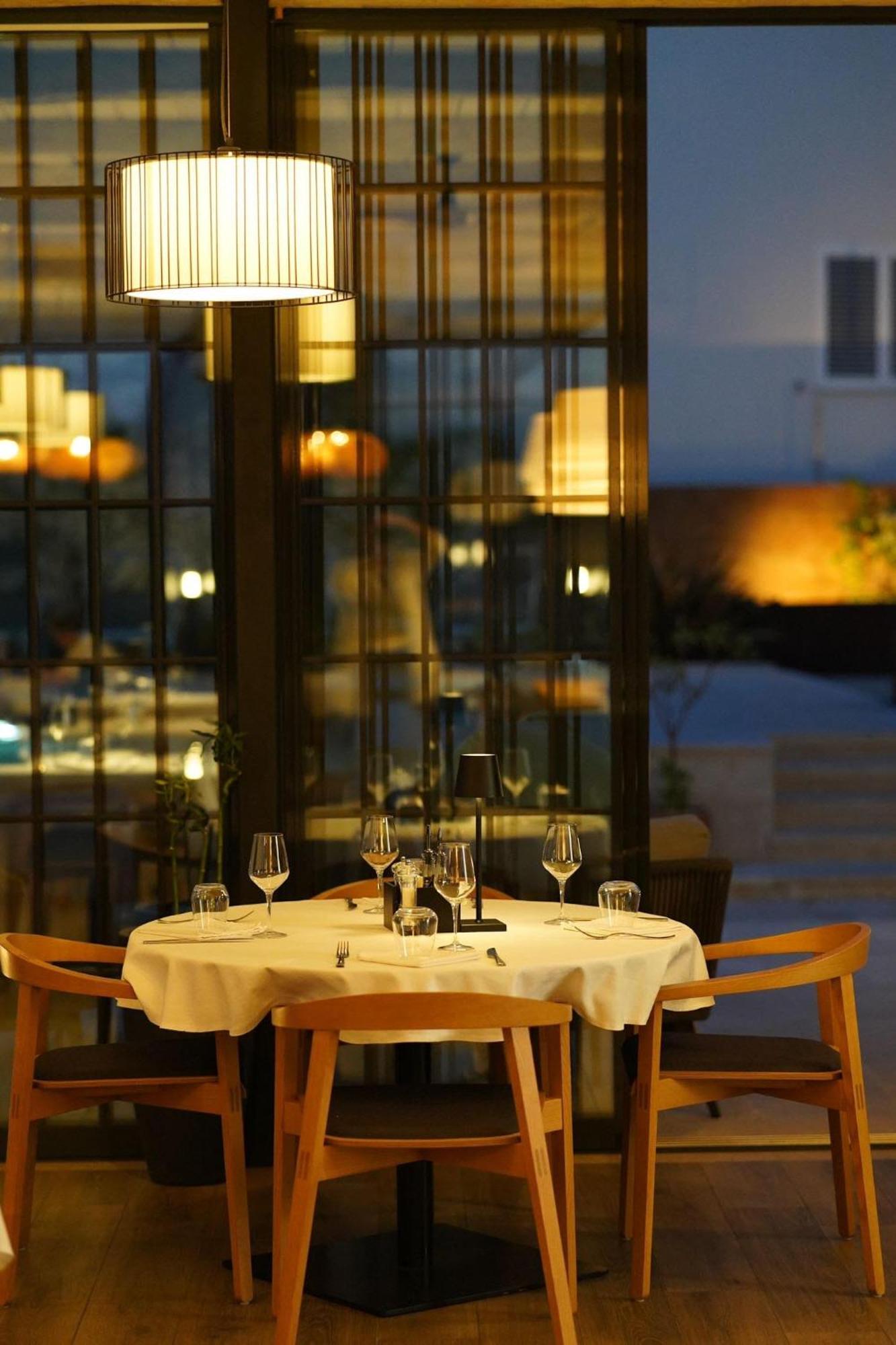 Dunatovi Dvori Heritage Hotel Преко Екстериор снимка